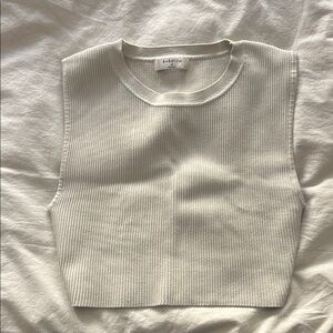 Aritzia/ Babaton Sculpt Ribbed Cream Tank Top